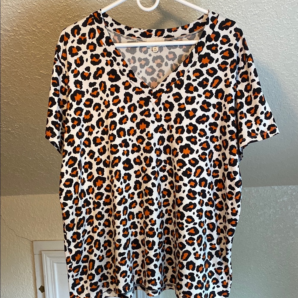 Lost wonder women’s size XXL top